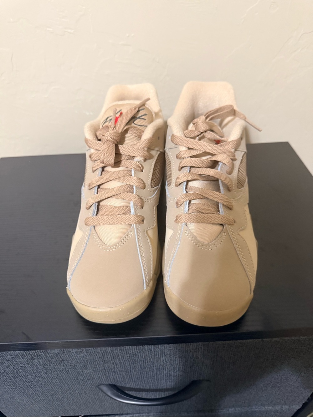 Nike Jordan MVP 92 Neutral Beige Sneakers. NWOT Size 7W/5.5Y